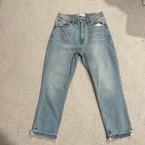 Abercrombie & Fitch High Rise Mom Jeans size 27